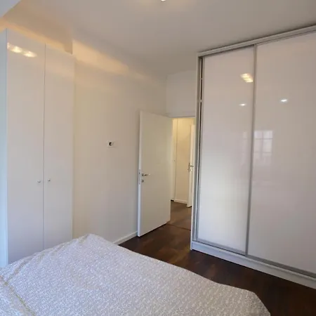 Apartment Brick On Macedonia Pedestrian Street Skopje