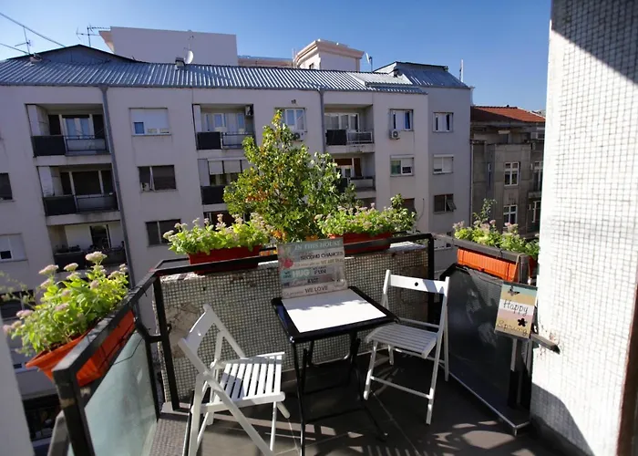 Apartment Brick On Macedonia Pedestrian Street *